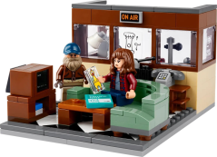 LEGO® Icons 40891 Stranger Things: Rozhlasová stanice WSQK